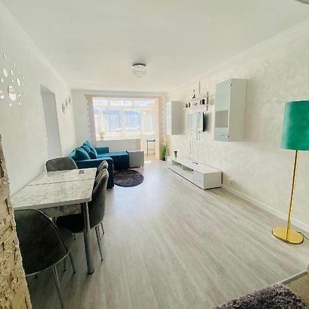 Apartament Tiron In Centru Orasului Гура-Гуморулуй Экстерьер фото